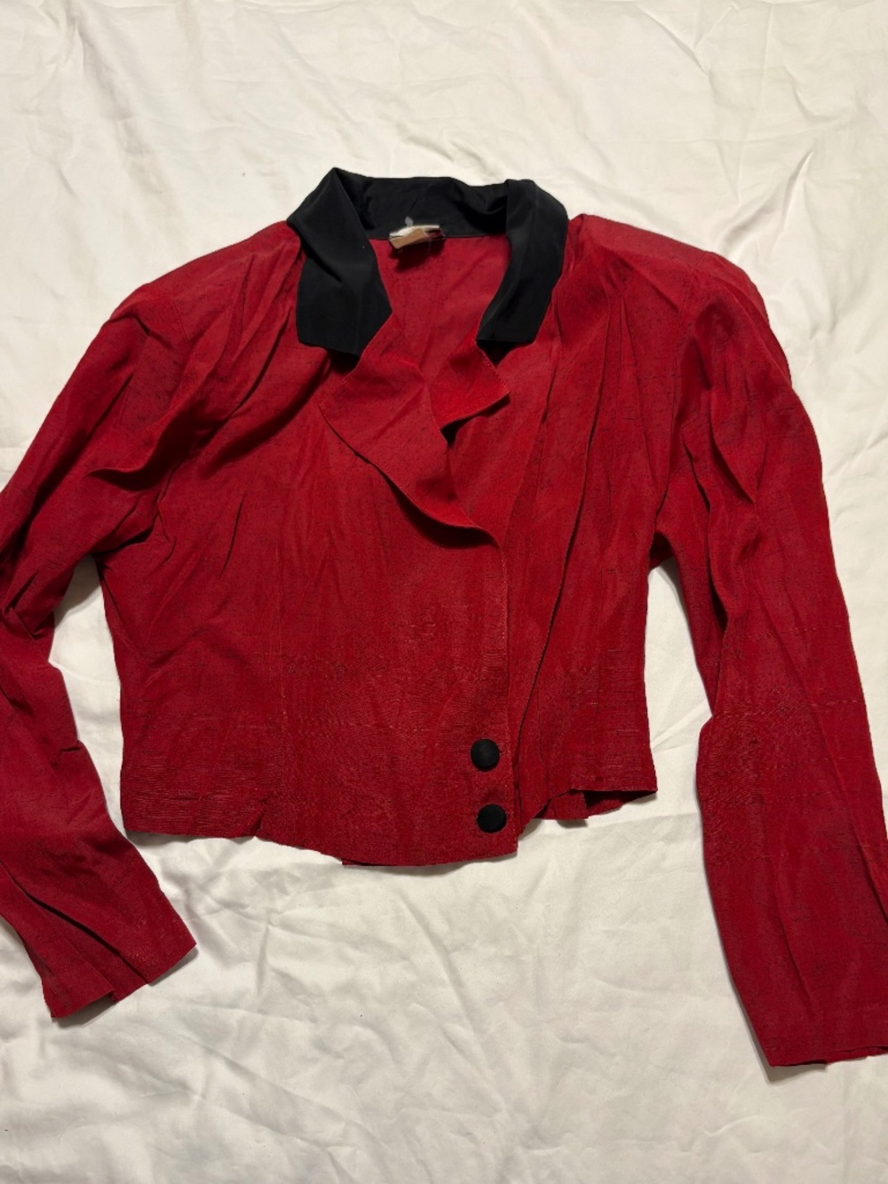 Vintage 1987 Synari 100% Silk Dupioni Cropped Blazer Red Black Trim M USA